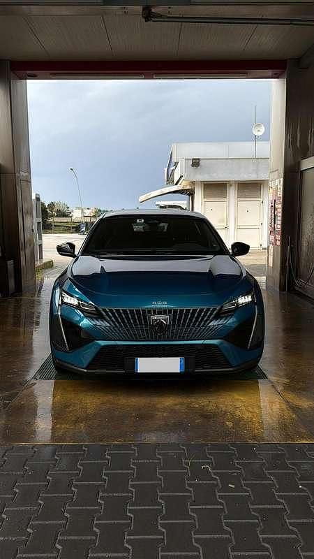 Usata Peugeot 408 GT 131 CV (96 kW) 2023 Berlina