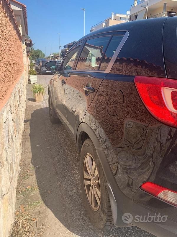 Usata Kia Sportage Active 116 CV (85 kW) 2011 Nero SUV