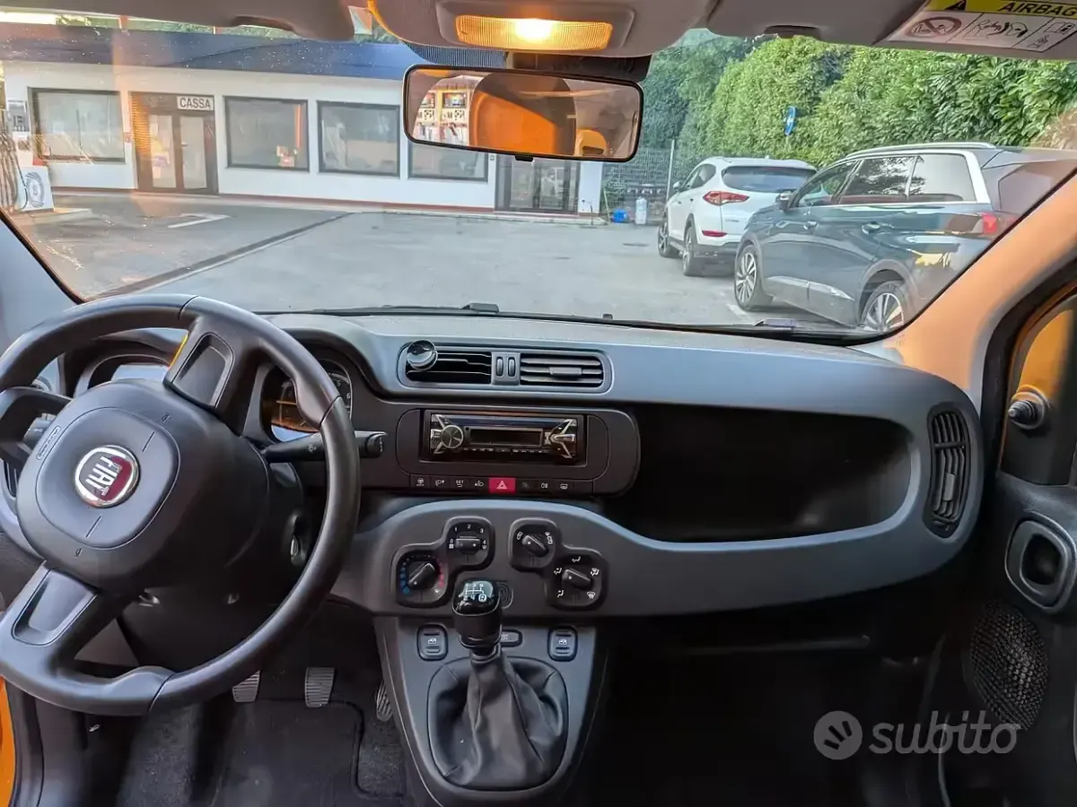 Usata Fiat Panda Pop 69 CV (50 kW) 2018 Arancione Utilitaria
