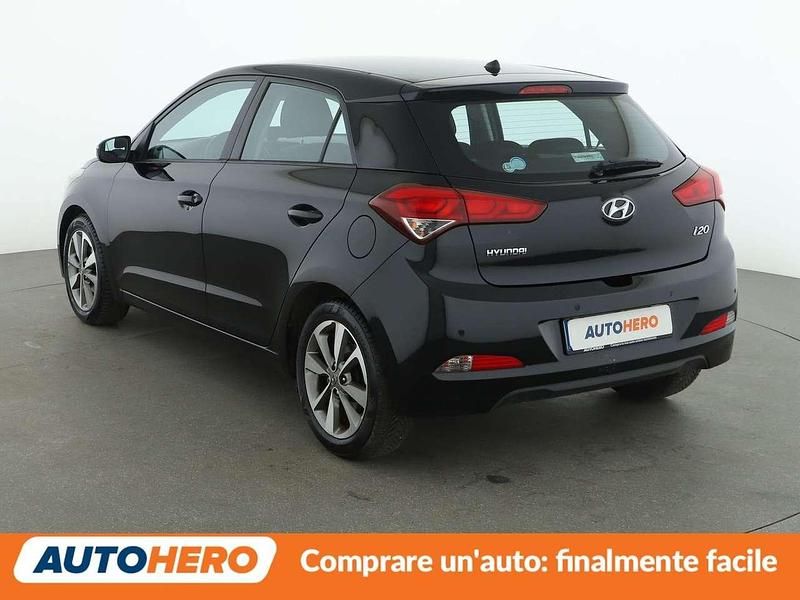 Usata Hyundai i20 Comfort 84 CV (61 kW) 2015 Nero Utilitaria
