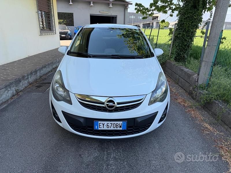 Usata Opel Corsa 85 CV (62 kW) 2015 Bianco Utilitaria