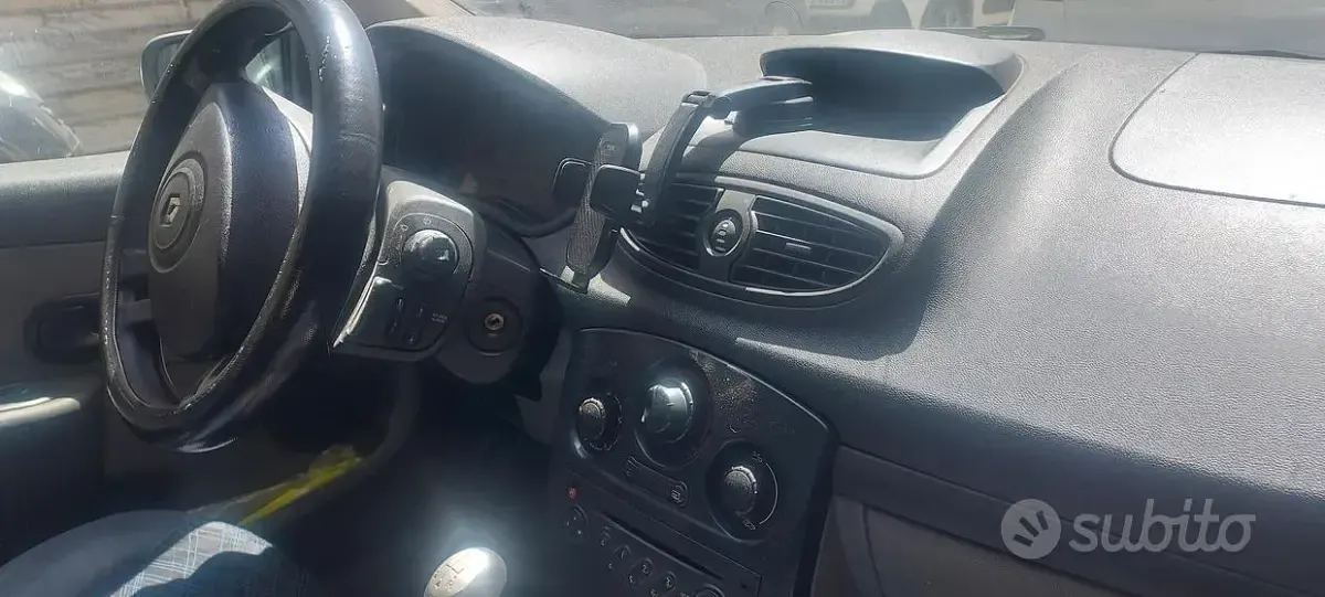 Usata Renault Clio 65 CV (47 kW) 2007 Grigio Utilitaria