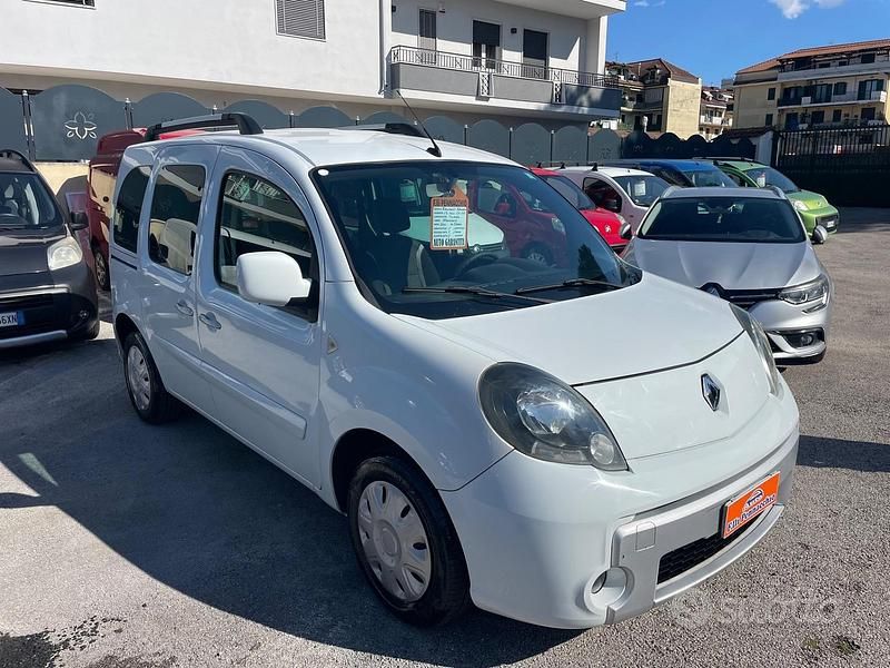 Usata Renault Kangoo 110 CV (80 kW) 2011 Bianco Monovolume