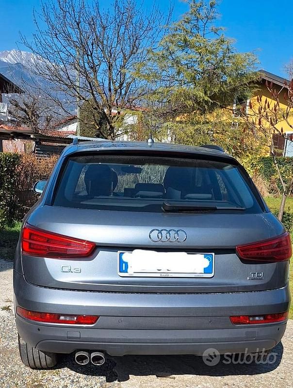 Usata Audi Q3 Design 150 CV (110 kW) 2016 Grigio SUV
