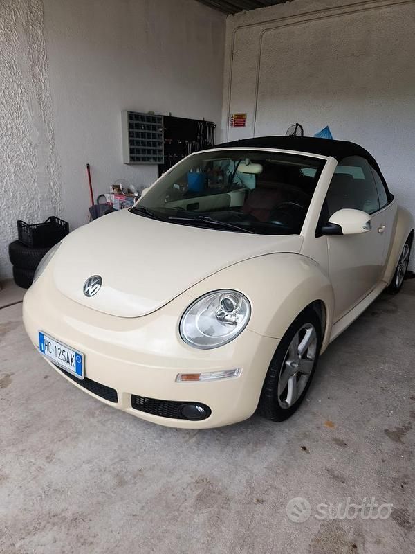 Usata VW New Beetle 105 CV (77 kW) 2006 Utilitaria