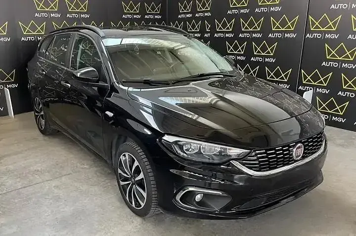 Usata Fiat Tipo Lounge 119 CV (87 kW) 2021 Nero Station wagon