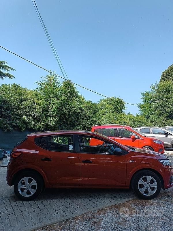 Usata Dacia Sandero 2022 Rosso Utilitaria