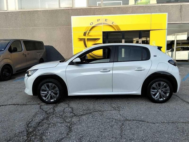 Usata Peugeot e-208 Active 56 kW (77 CV) 2020 Bianco Utilitaria