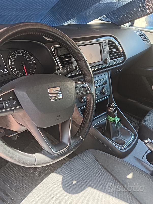 Gebraucht Seat Leon Style 105 PS (77 kW) 2015 Blau Limousine