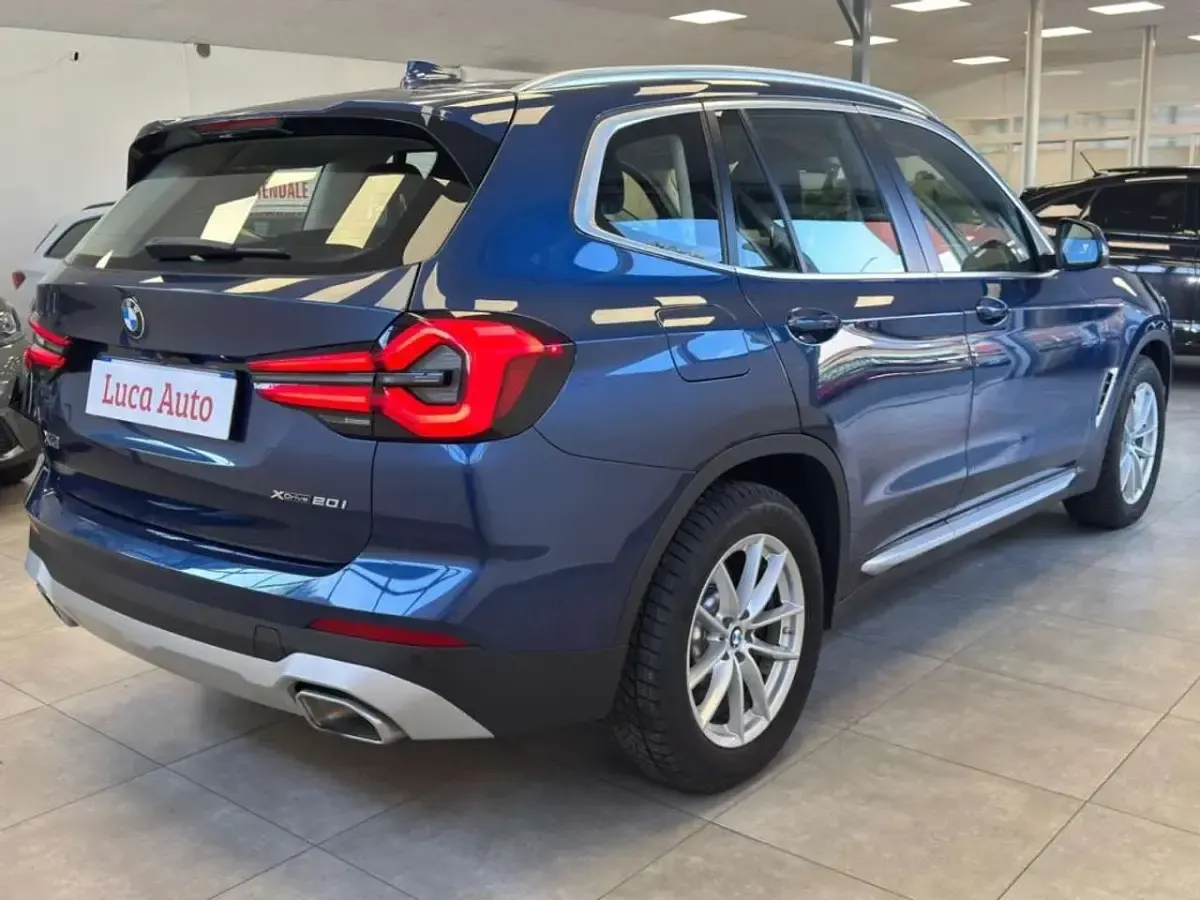 Second-hand BMW X3 184 CP (135 kW) 2023 Albastru SUV