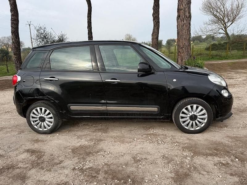 Usata Fiat 500L Lounge 95 CV (69 kW) 2016 Nero Monovolume