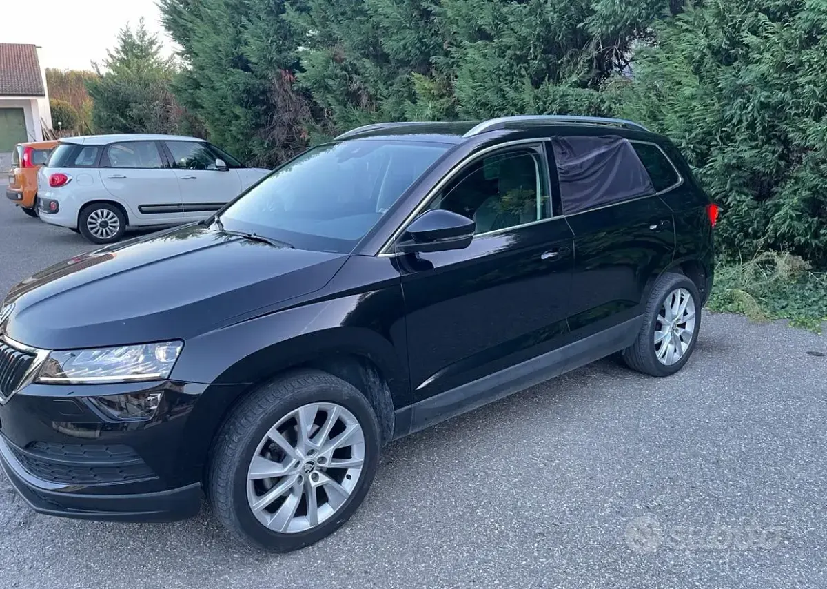 Usata Skoda Karoq Style 116 CV (85 kW) 2019 Nero SUV