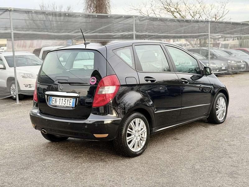 Occasion Mercedes A180 Avantgarde 109 ch (80 kW) 2009 Noir Monospace