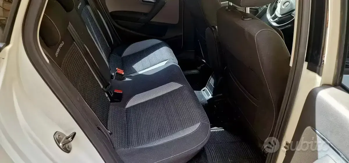 Usata VW Polo Cross 85 CV (62 kW) 2016 Bianco Utilitaria