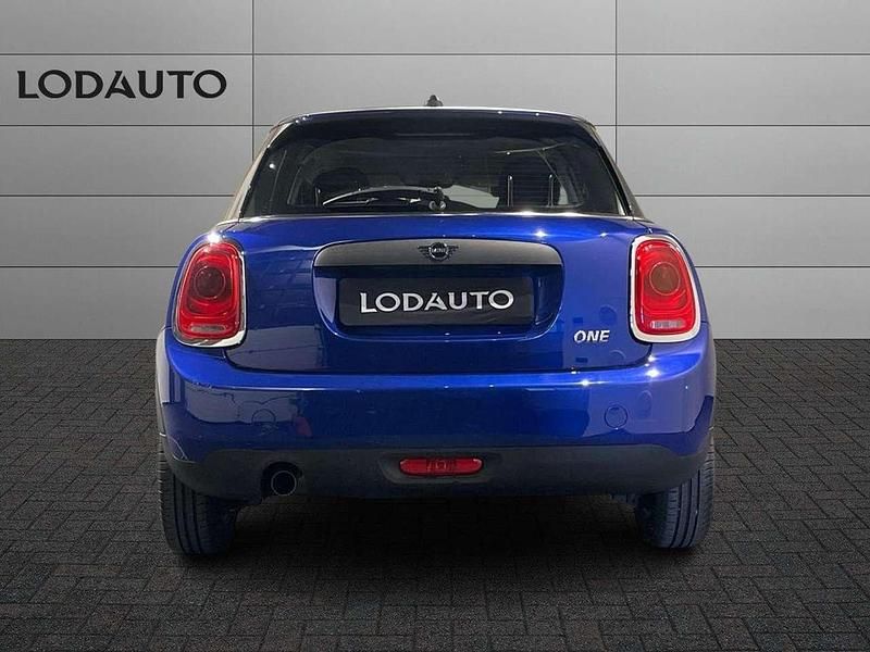 Usata Mini ONE 75 CV (55 kW) 2020 Blu/azzurro Utilitaria