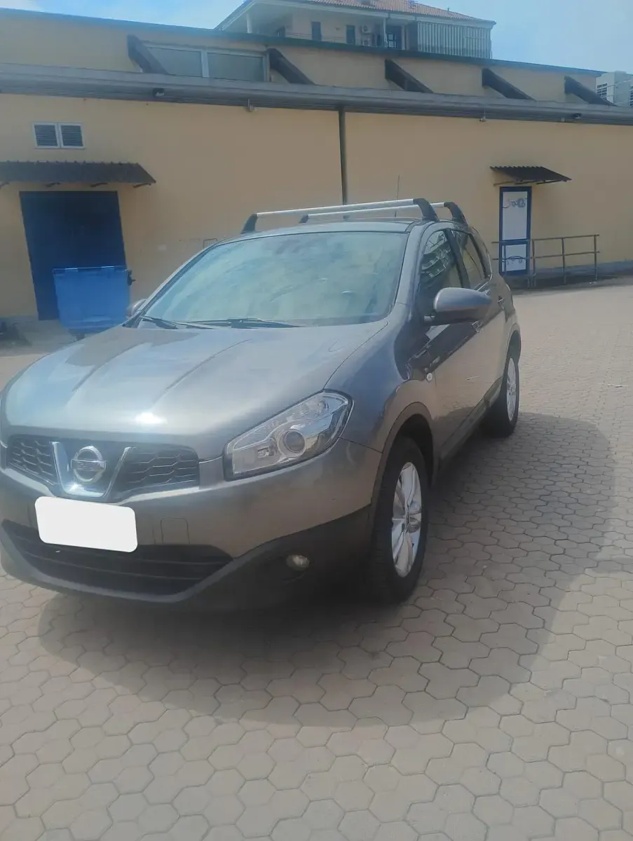 Usata Nissan Qashqai Tekna 117 CV (86 kW) 2012 Grigio SUV