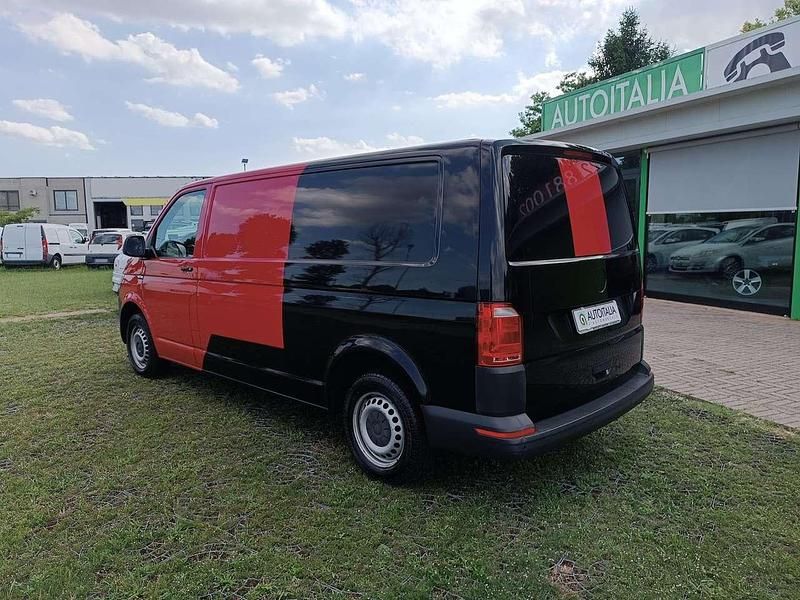 Usado VW Transporter 150 CV (110 kW) 2017 Rojo Van