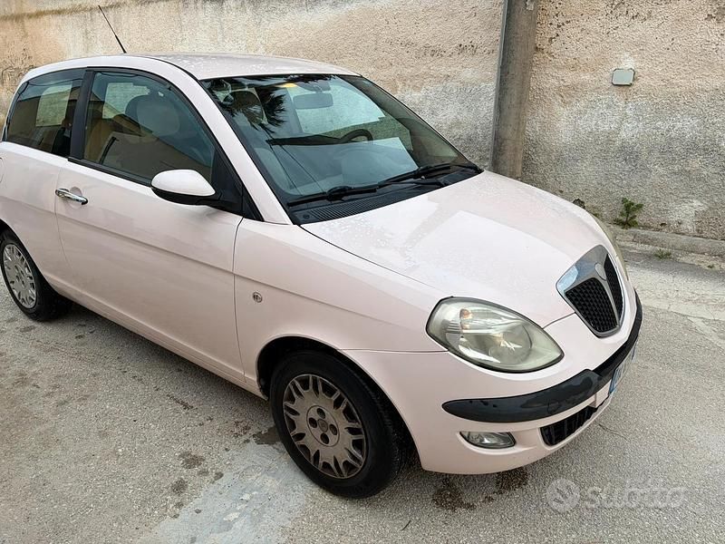 Usata Lancia Ypsilon 2006 Utilitaria