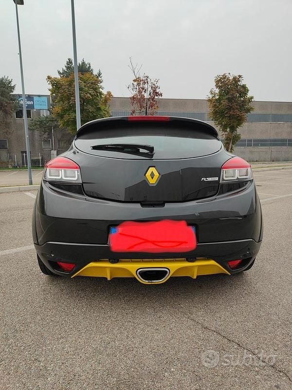 Grigio Usata 2010 Renault Mégane Coupé R.S. Coupé | 14.900 € (Ottimo prezzo) - Immagine 1/4