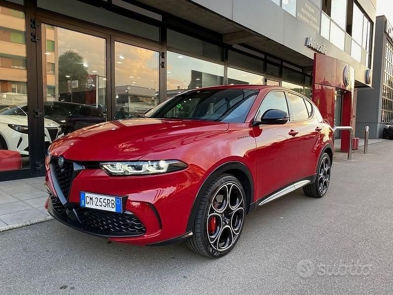 Rosso Usata 2023 Alfa Romeo Tonale Edizione Speciale SUV | 25.400 € (Buon prezzo) - Immagine 1/4