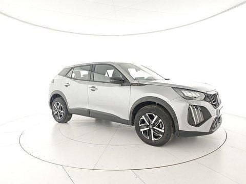 Używany Peugeot 2008 Style 102 KM (75 kW) 2025 SUV