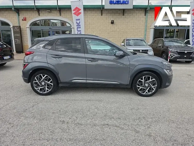 Usata Hyundai Kona 141 CV (103 kW) 2022 Grigio SUV