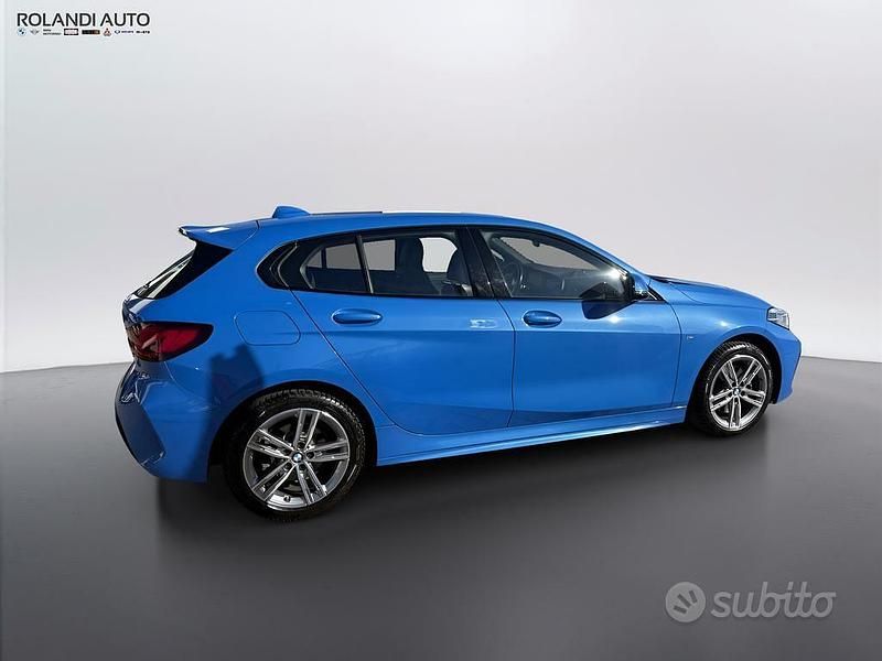 Usata BMW 116 M Sport 116 CV (85 kW) 2023 Misano blue metallizzato Utilitaria