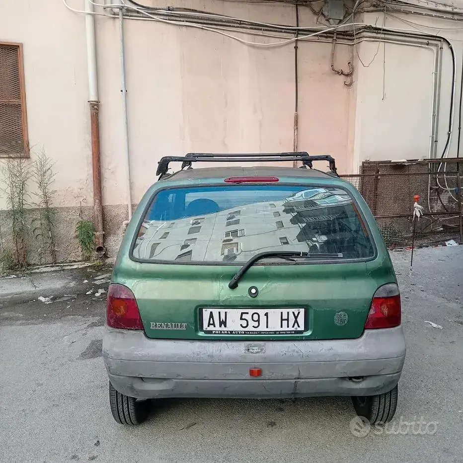 Usata Renault Twingo 58 CV (42 kW) 1998 Verde Utilitaria