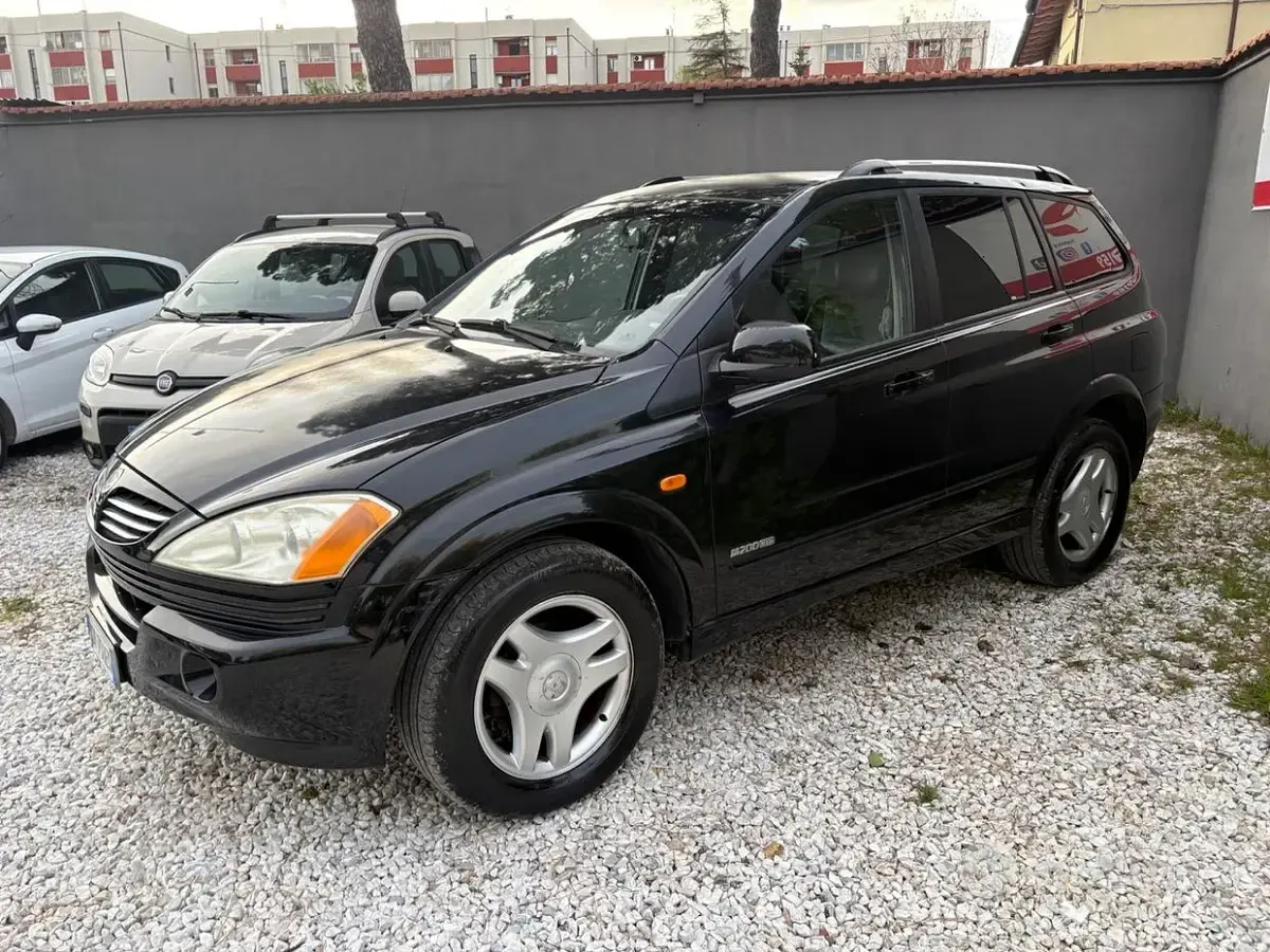 Usata SsangYong Kyron 141 CV (103 kW) 2008 Nero SUV