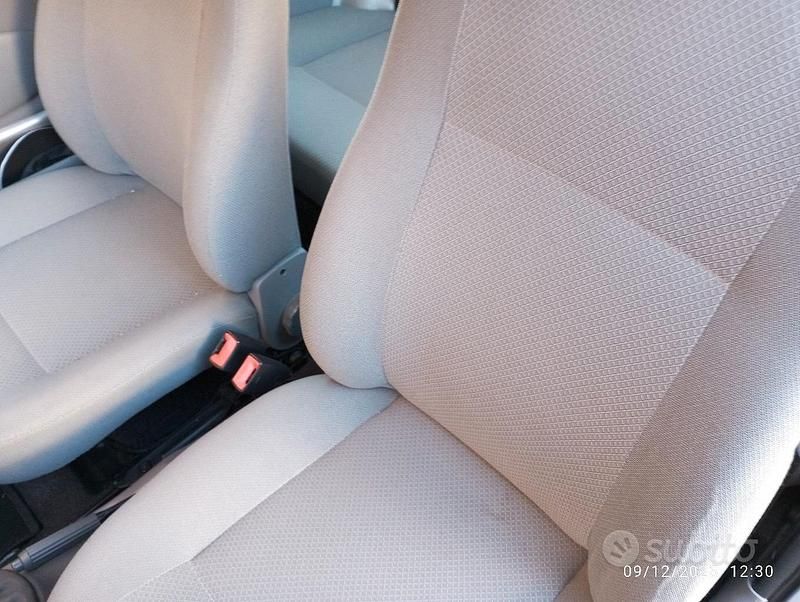 Usata Fiat 600 54 CV (39 kW) 2007 Grigio Utilitaria