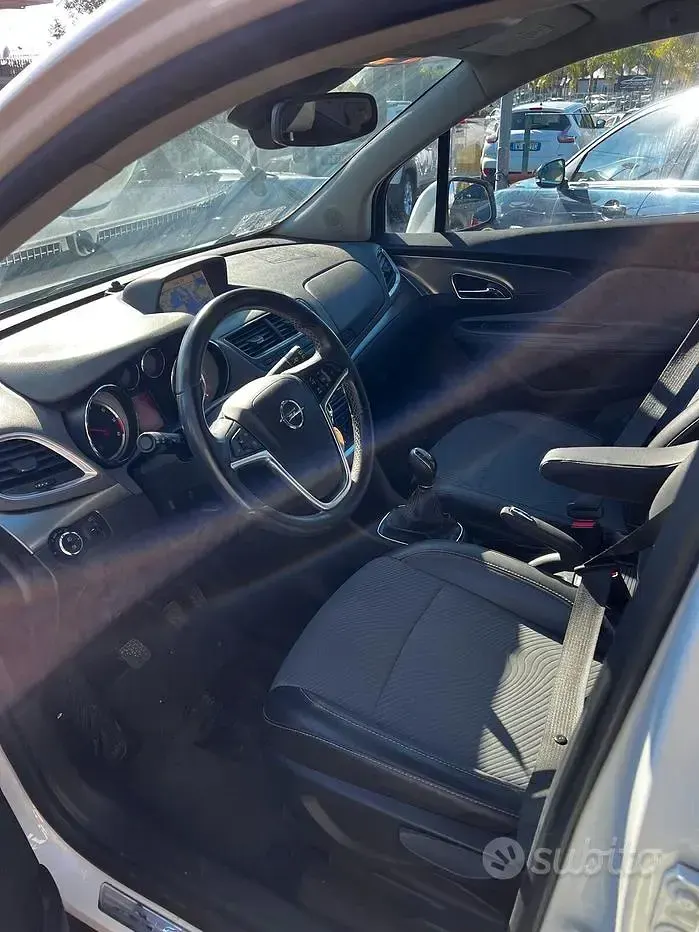 Usado Opel Mokka 131 CV (96 kW) 2013 Blanco SUV