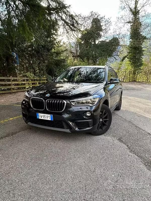 Usata BMW X1 150 CV (110 kW) 2019 Nero SUV