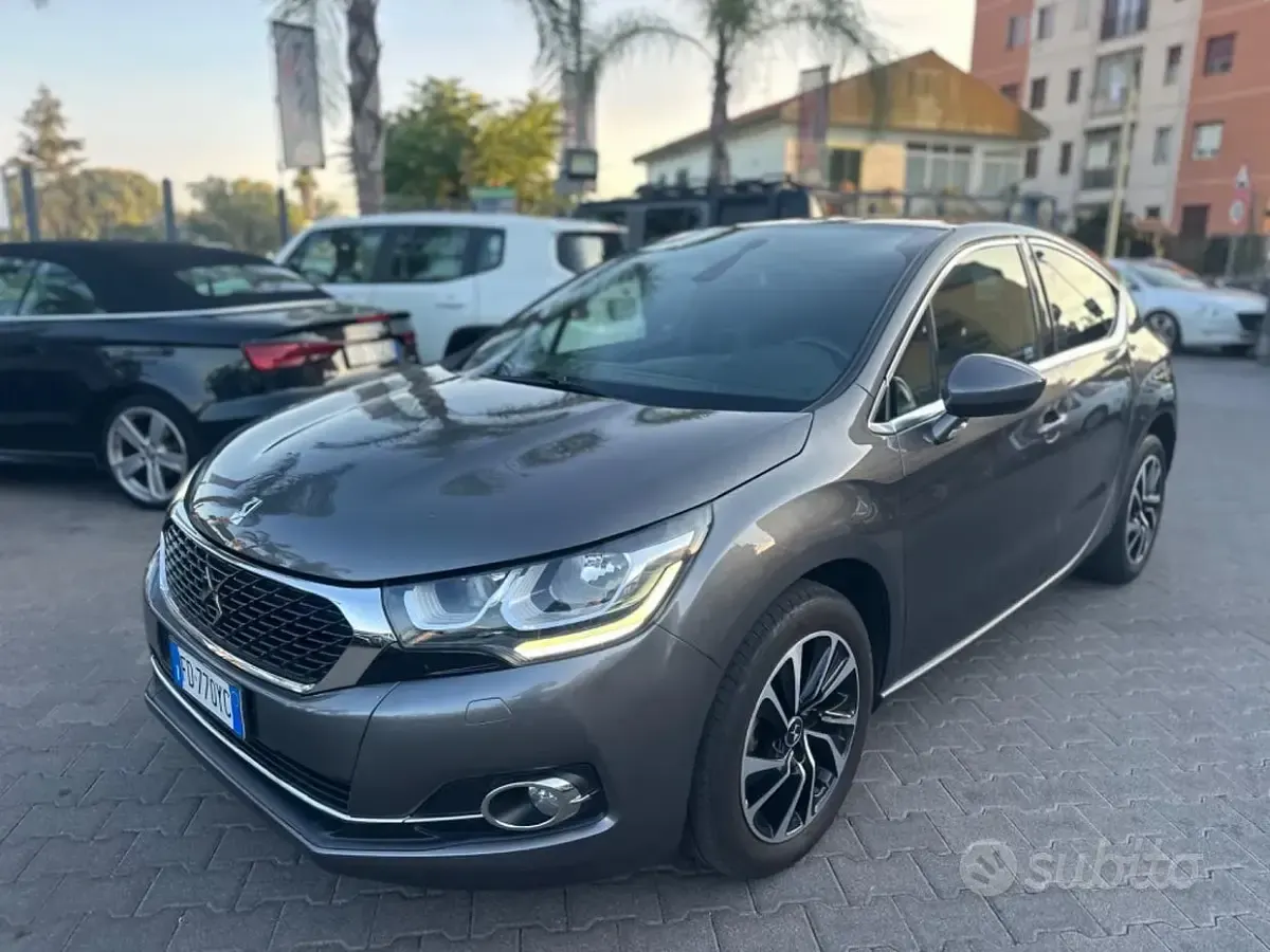 Usata DS Automobiles DS4 So Chic 120 CV (88 kW) 2016 Grigio Berlina