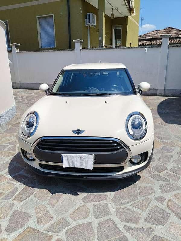 Usata 2018 Mini One D Clubman Station wagon | 14.900 € (Buon prezzo) - Immagine 1/4