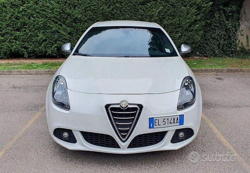 Usata Alfa Romeo Giulietta 170 CV (125 kW) 2012 Bianco Utilitaria