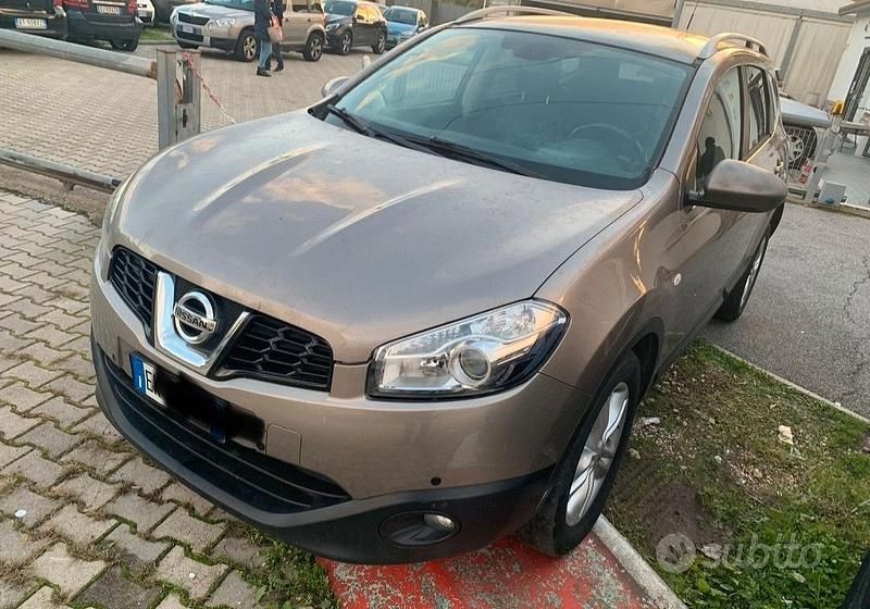 Usata Nissan Qashqai +2 2010 Grigio SUV