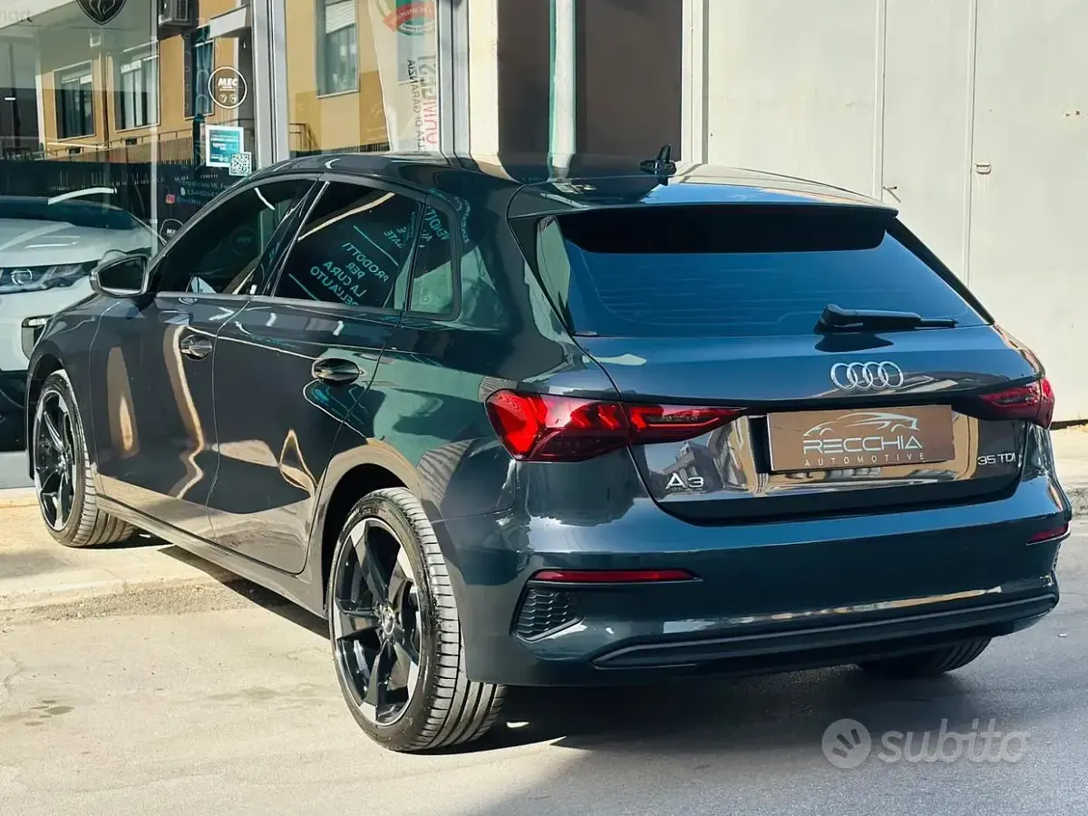 Usata Audi A3 150 CV (110 kW) 2022 Grigio Berlina
