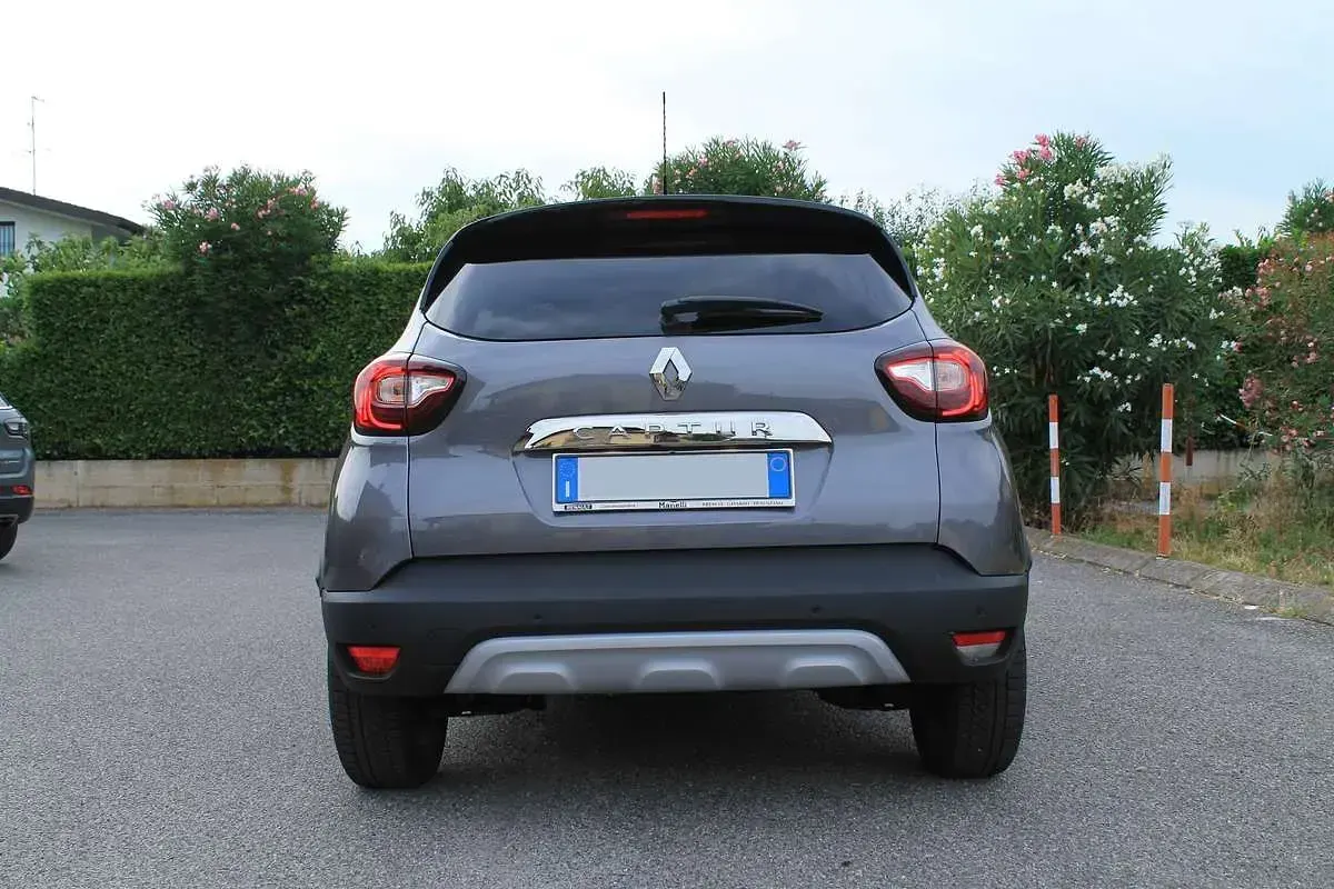 Usata Renault Captur 90 CV (66 kW) 2019 SUV