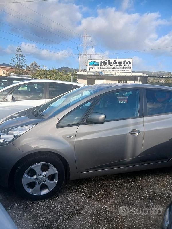 Usata Kia Venga Active 90 CV (66 kW) 2013 Grigio Utilitaria