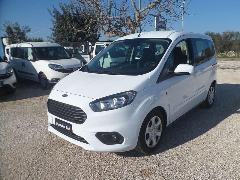 Usata Ford Courier 101 CV (74 kW) 2022 Bianco Monovolume