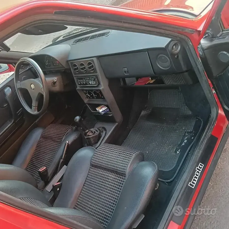 Usata Alfa Romeo 33 88 CV (64 kW) 1993 Rosso Berlina