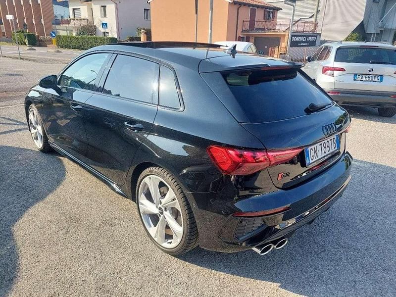 Usata Audi S3 Sport 310 CV (228 kW) 2023 Nero metallizzato Berlina