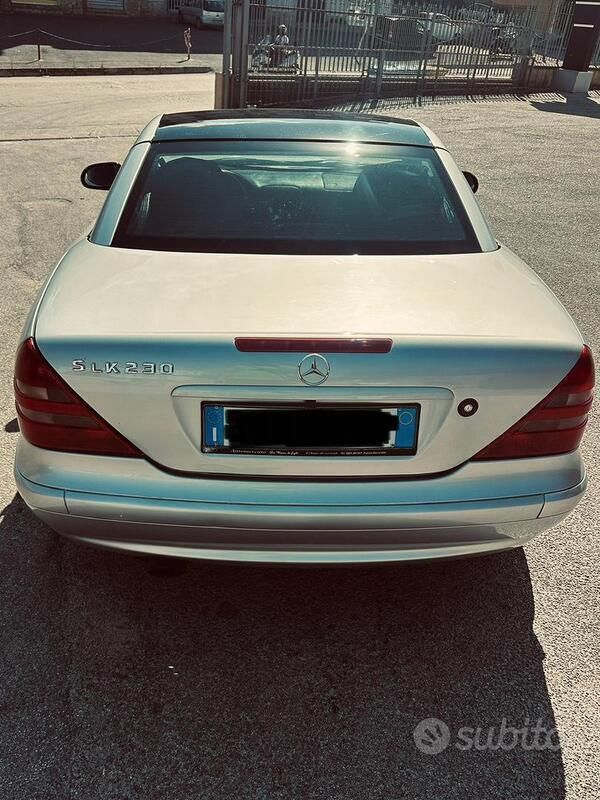 Usata Mercedes SLK230 193 CV (141 kW) 1998 Grigio Cabrio