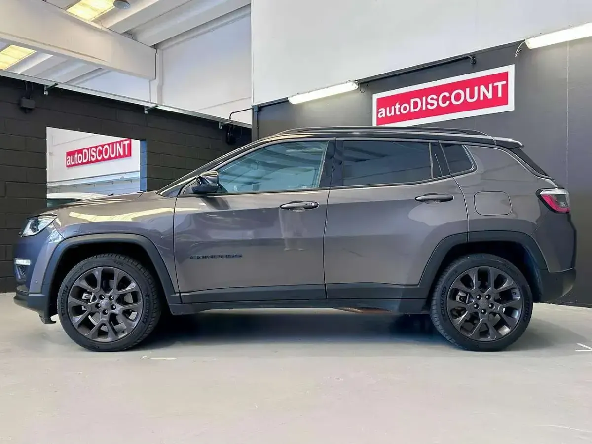 Usata Jeep Compass 179 CV (131 kW) 2020 Grigio SUV