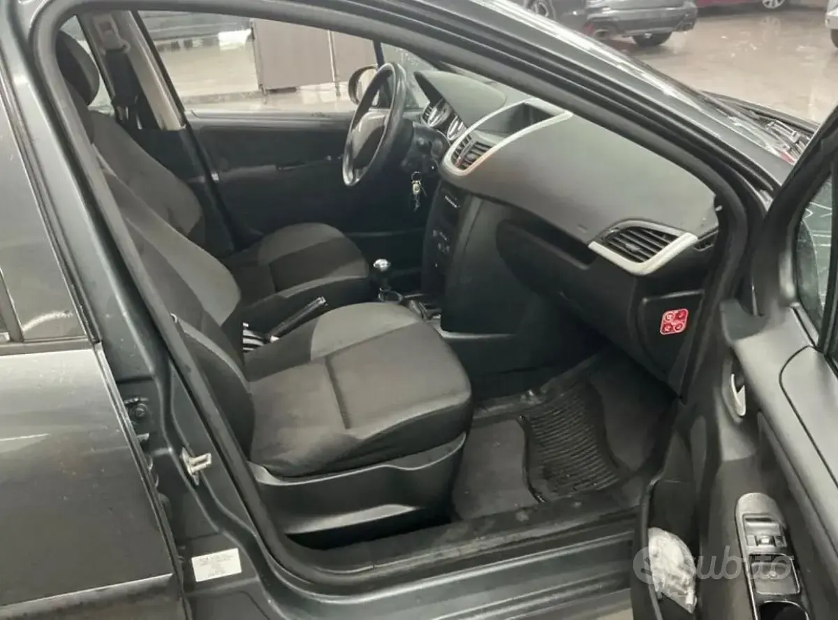 Usata Peugeot 207 73 CV (53 kW) 2010 Grigio Station wagon