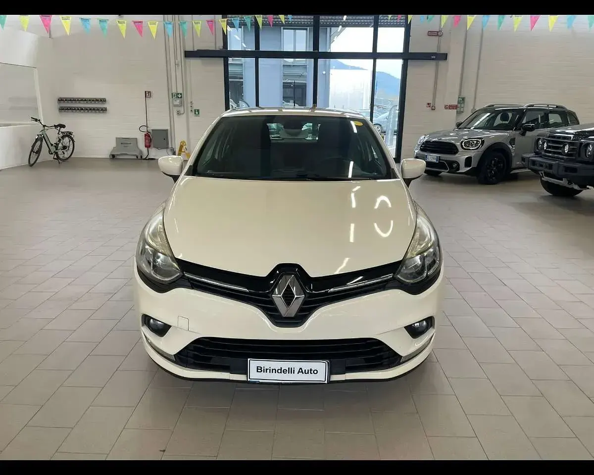 Usata Renault Clio Zen 75 CV (55 kW) 2017 Beige Utilitaria