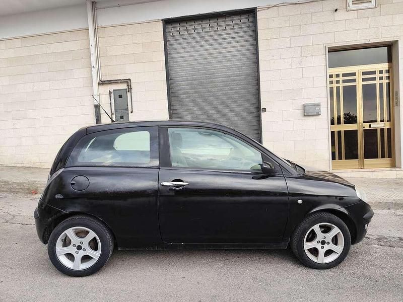 Usata Lancia Ypsilon 69 CV (50 kW) 2006 Utilitaria