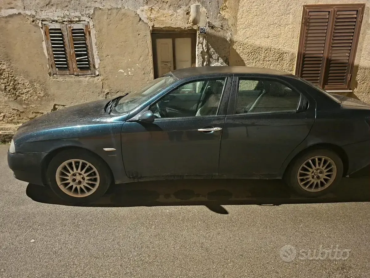 Usata Alfa Romeo 156 116 CV (85 kW) 2004 Blu Berlina