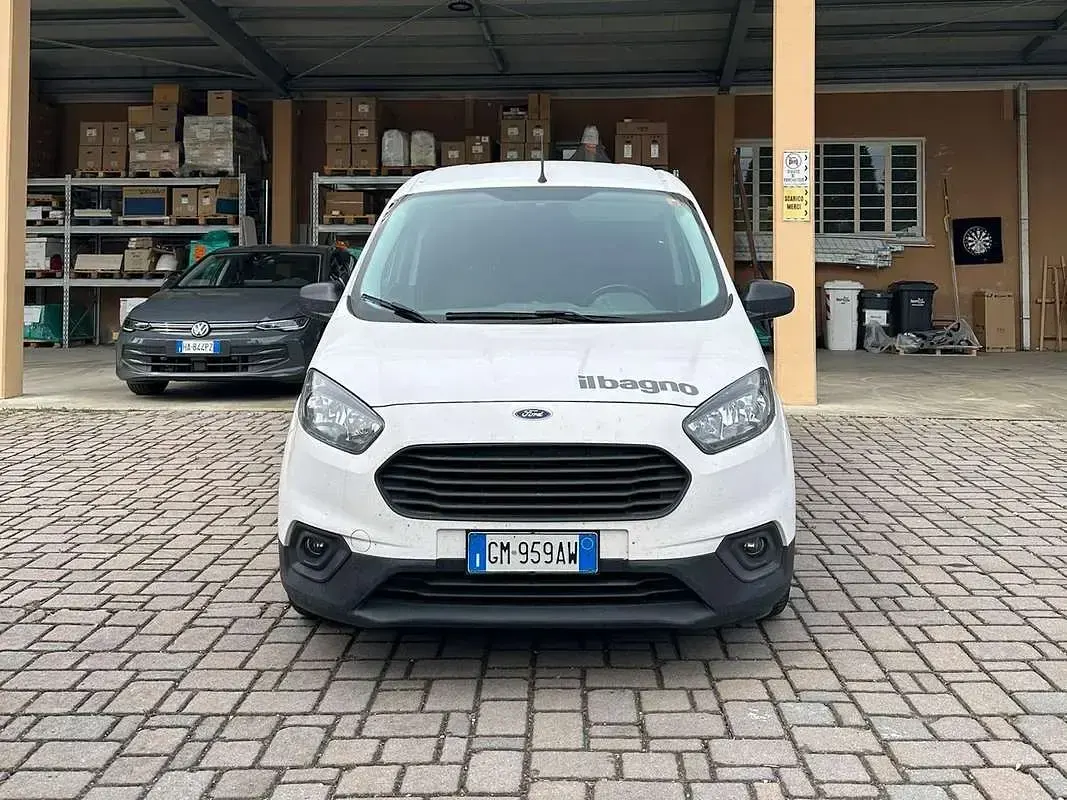 Usata Ford Courier 101 CV (74 kW) 2023 Bianco Monovolume