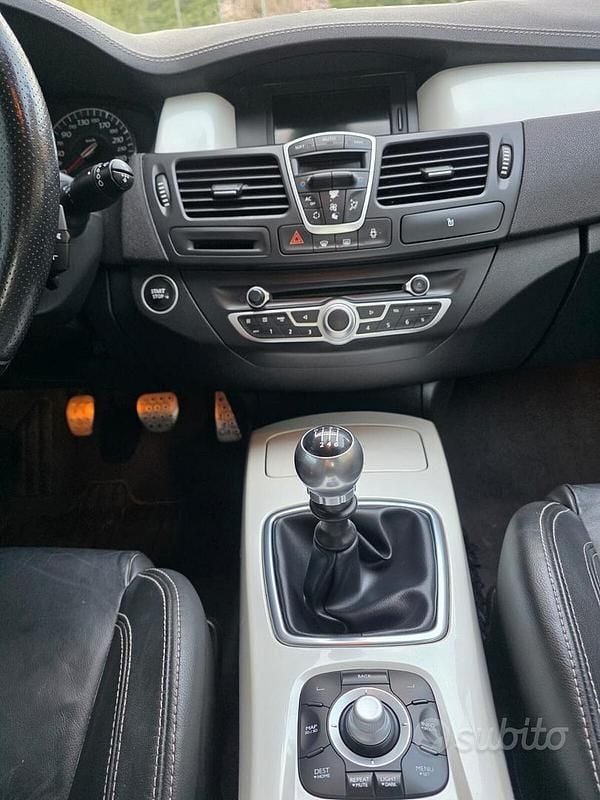 Usata Renault Laguna Coupé 150 CV (110 kW) 2013 Bianco Coupé